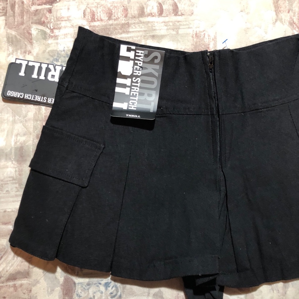 Thrill Black Stretch Skort Size L - Picture 5 of 7